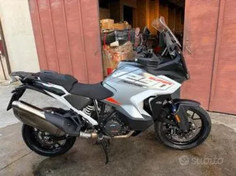 ktm 1290 super adventure - 2024