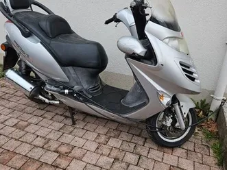 scooter 125 cm3