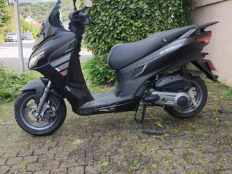 scooter aprilia sxr 50 cm3