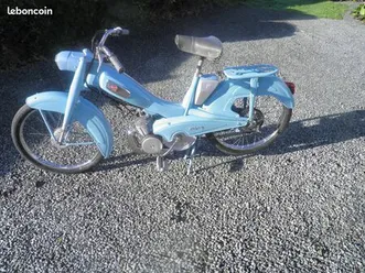 motobécane au 76 de 1961 sortie de grange et restaurée
