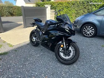 yamaha r7