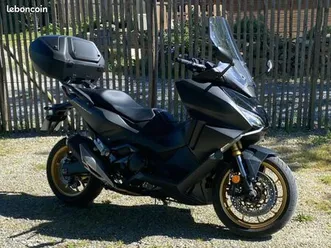 scooter honda forza 750