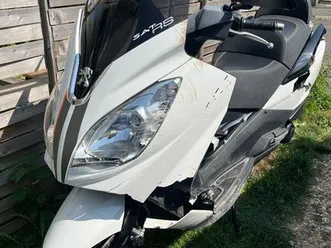 peugeot satelis rs endommagé