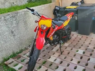moto rieju mrt 50 cc