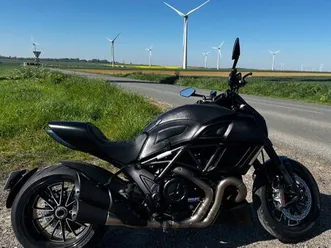 ducati diavel 1200 abs dark