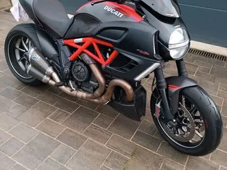 ducati diavel red carbon 2012