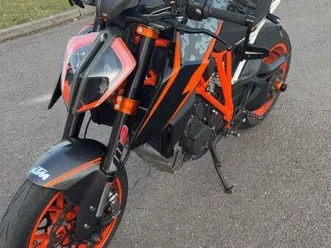 ktm 1290 superduke r