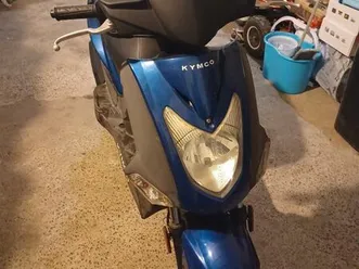 scooter kymco 50 cc 400 à débattre