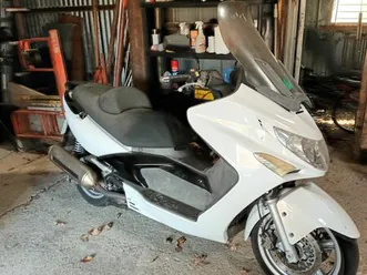 scooter kymco 500