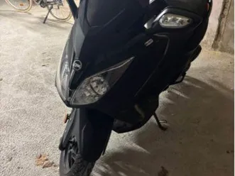 scooter 125 sym gts