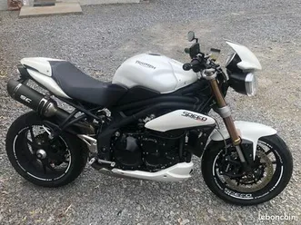 triumph speed triple