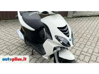 piaggio nrg 49 cc, scooters / mopeds
