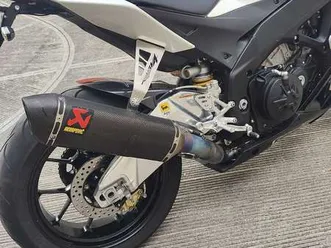 aprilia rsv 1000 r r bianco
