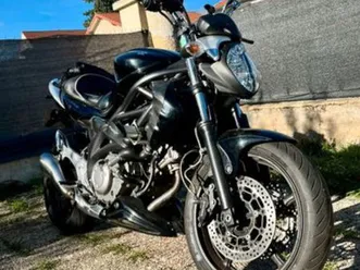 moto susuki gladius 650 bridée a2