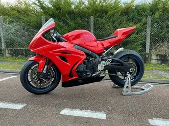 1000 gsxr 2018 piste