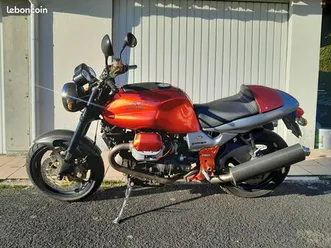 moto guzzi v11 sport rosso mandello
