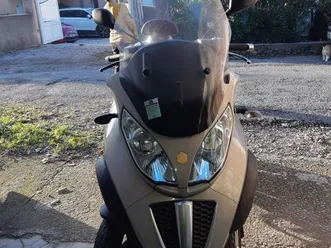 piaggio mp3 500