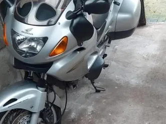 ② honda deauville 650