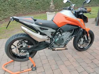 ② ktm duke790