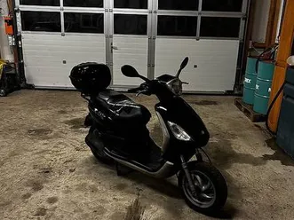 piaggio fly 125 canton lucerne -