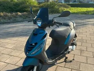 piaggio zip 25 euro4 nero lucido 94 2020 — scooters | piaggio — marktplaats
