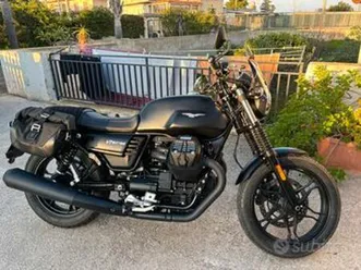 moto guzzi v7 iii stone