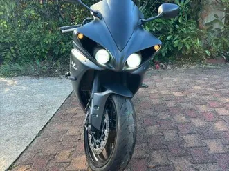 yamaha r1 50th anniversaire