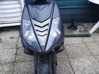 ride 50 cc scooter