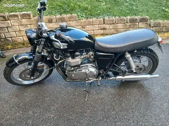 triumph bonneville t 100 / 800cm année 2001 39000km très belle moto prix 4600