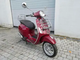 ② vespa primavera classe b avec 3 000 km, garantie d'un an