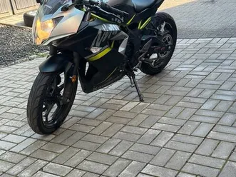 kawasaki ninja 125
