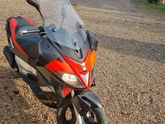 scooter aprilia 125cm