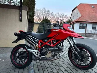 ducati-hypermotard-1100