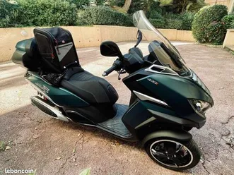 scooter 3 roues peugeot métropolis 400 sw