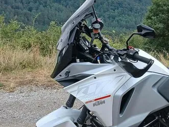 ② ktm 1290 super adventure t