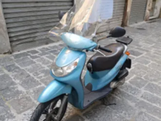 scooter peugeot looxor 100 cc anno 2002