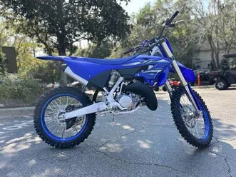 2026 yamaha yz 125 team yamaha blue single-cylinder 125
