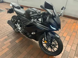 yamaha yzf r125 schwarz matt sehr guter zustand