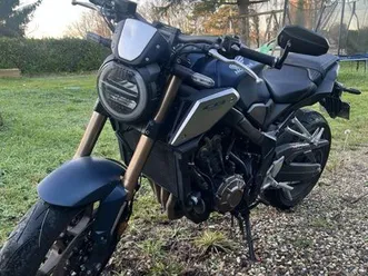 moto honda cb650r 2021 - 1 ère main - très propre