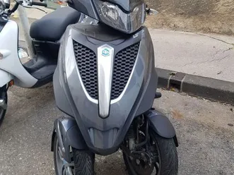 vend piaggio mp3 300 cc