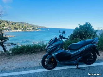 scooter 125 sym jet x gris