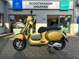 ② vespa gts super sport 125 cc 1.200km verde ambizioso matt dem