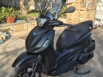 piaggio beverly 400 399 cm3, 2023 god.
