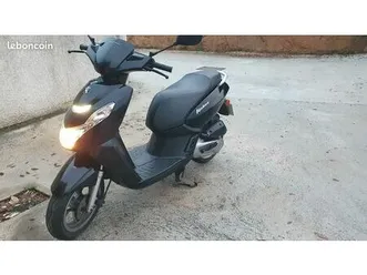 scooter peugeot kisbee