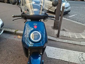 niu mqigt 125 scooter elec