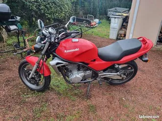 kawasaki er-5 er5 er 5■mtt2 donc non bridé. ■vidange, bougie ,filtre, kit chaîne ,neuf ■pneu bon état. ■controle technique vierge. ■rien à prévoir. ■un cadeau p