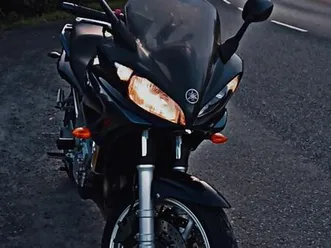 yamaha fzs600