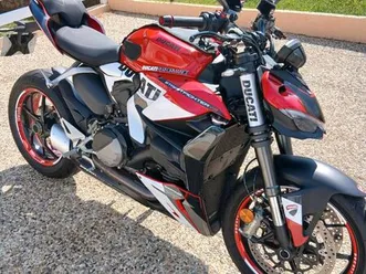 ducati streetfighter v2