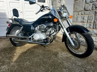 honda shadow 125 noire