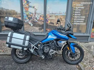 triumph tiger 900 gt très bon état, garantie 12 mois. compatible a2